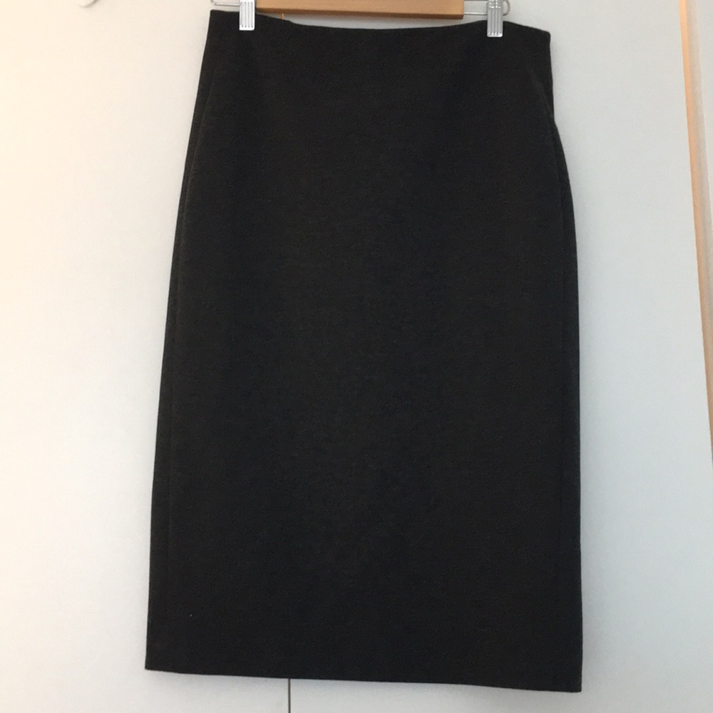 Grey pencil skirt